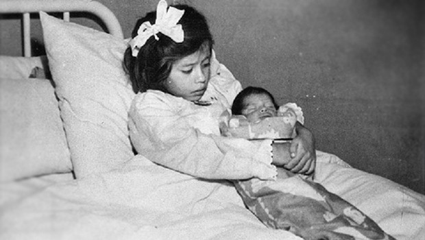 Beş kızdan biri çocuk anne!