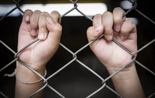 Çocuktan katil yarattılar