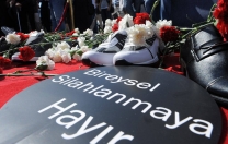 Çocuklar silah değil, kalem tutsun