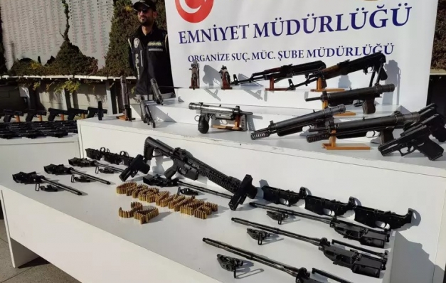 Motosikletliler cephanelik gibi!